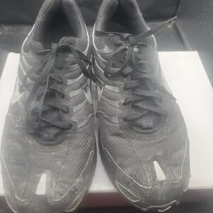 Nike Men's Black and Gray Athletic Shoes